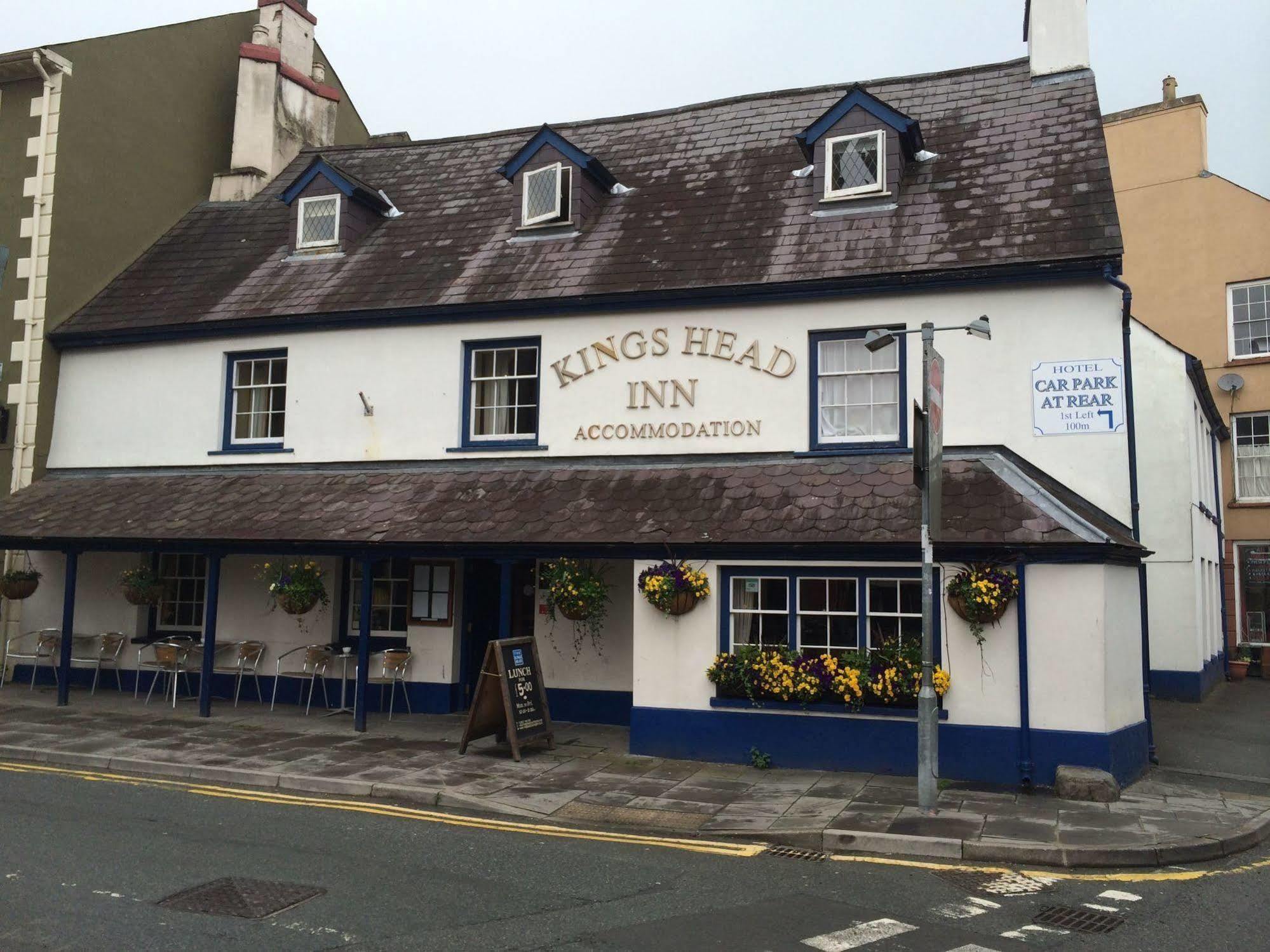The King'S Head Llandovery Exterior photo